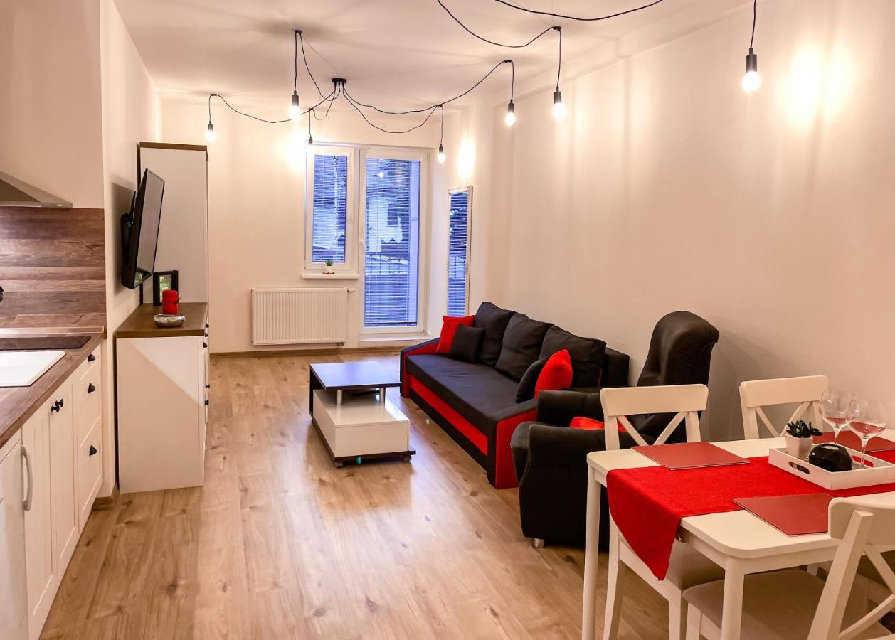 Apartman ราเอตสเก เตปลิตเซ ภายนอก รูปภาพ